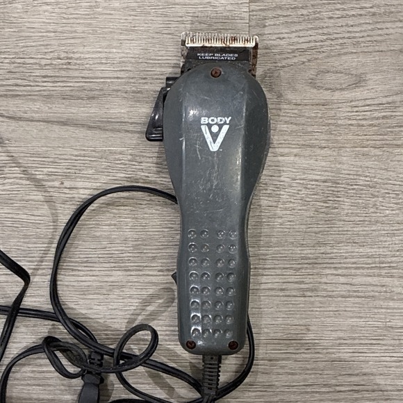 Body Vision Los Angeles Other - Body V electric hair clippers | Needs New Blade, Blades Are Rusty